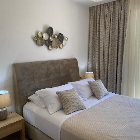Athina Apartmán *